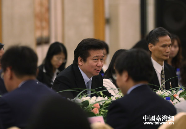 海協(xié)會常務(wù)副會長，經(jīng)合會大陸方面召集人鄭立中發(fā)表講話